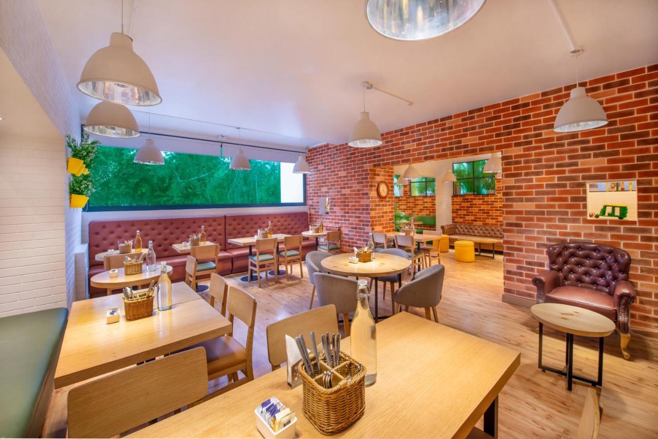 Bloomrooms @ Janpath New Delhi Exterior photo