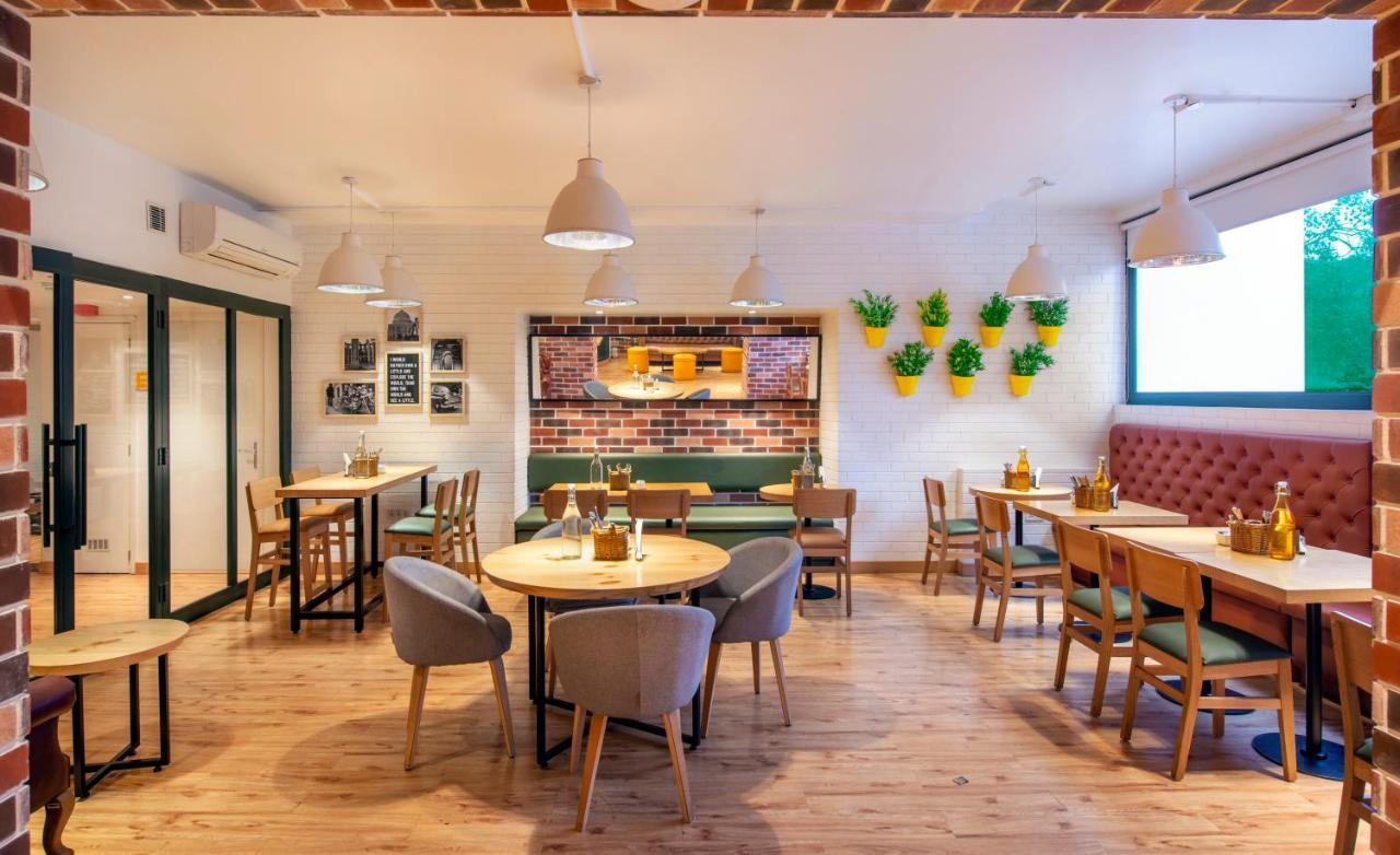 Bloomrooms @ Janpath New Delhi Exterior photo